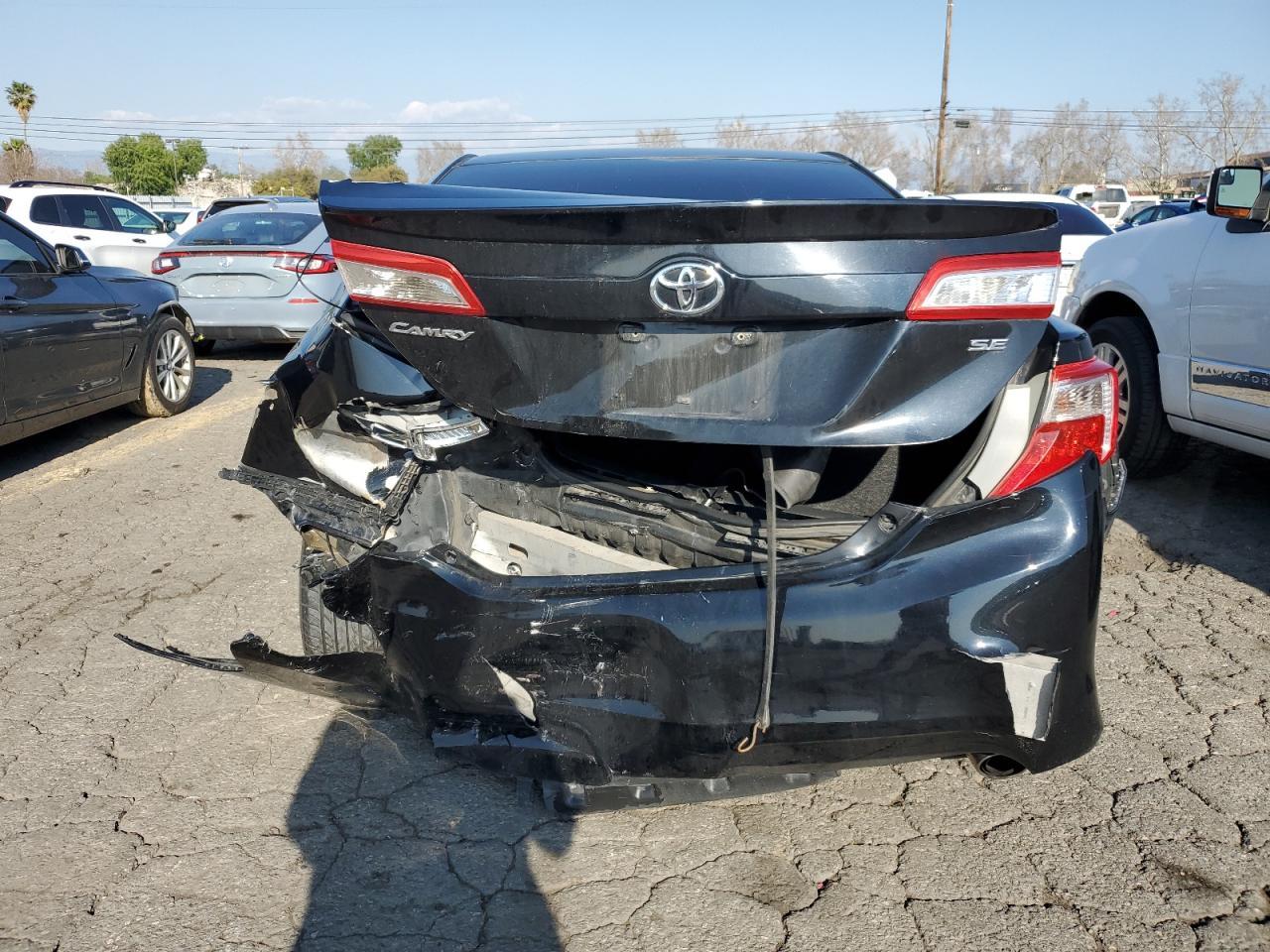 2013 TOYOTA CAMRY L - Фото 6