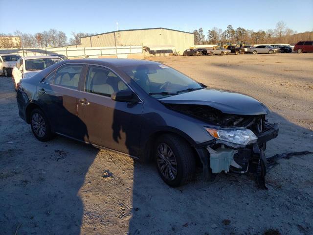2014 Toyota Camry L - Фото 4