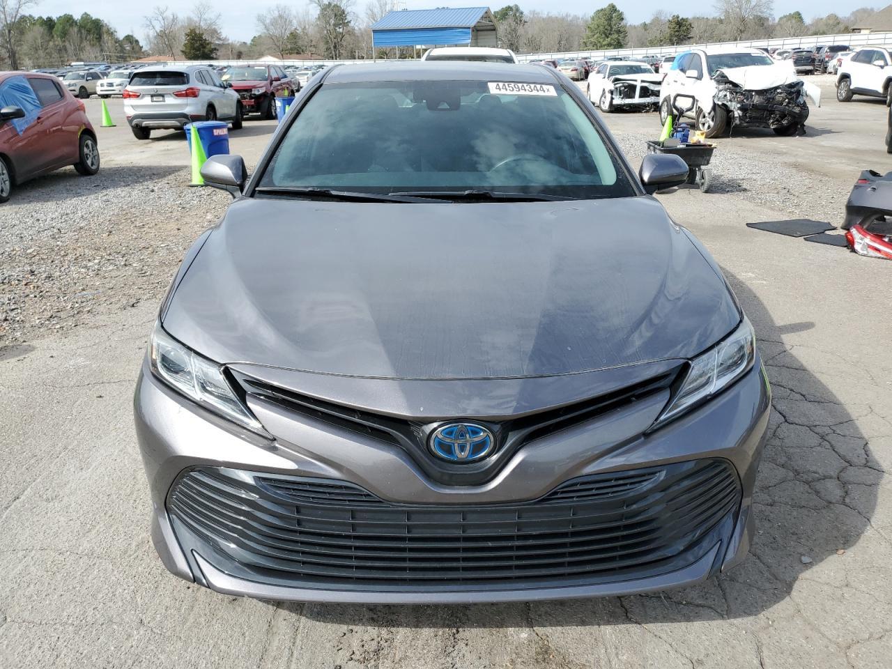 2018 TOYOTA CAMRY LE - Image 5