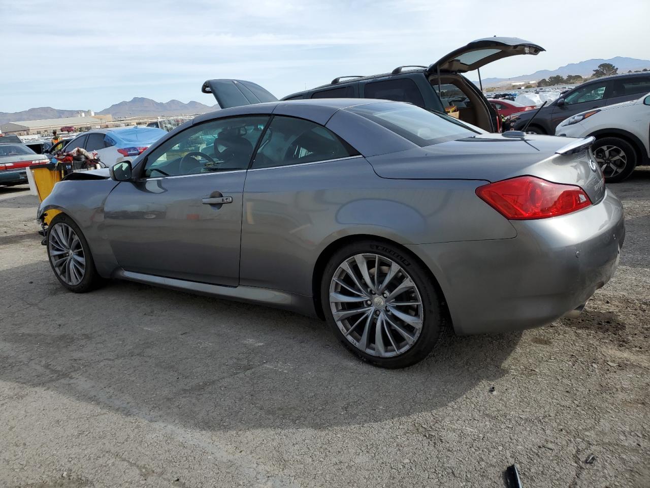 2011 INFINITI G37 BASE - Фото 2