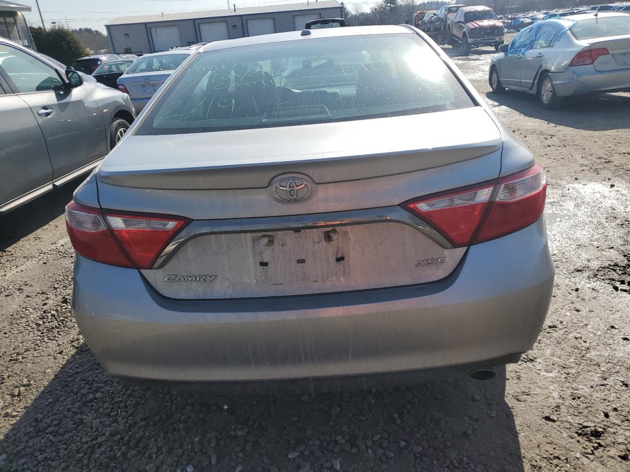 2017 TOYOTA CAMRY LE - Image 6