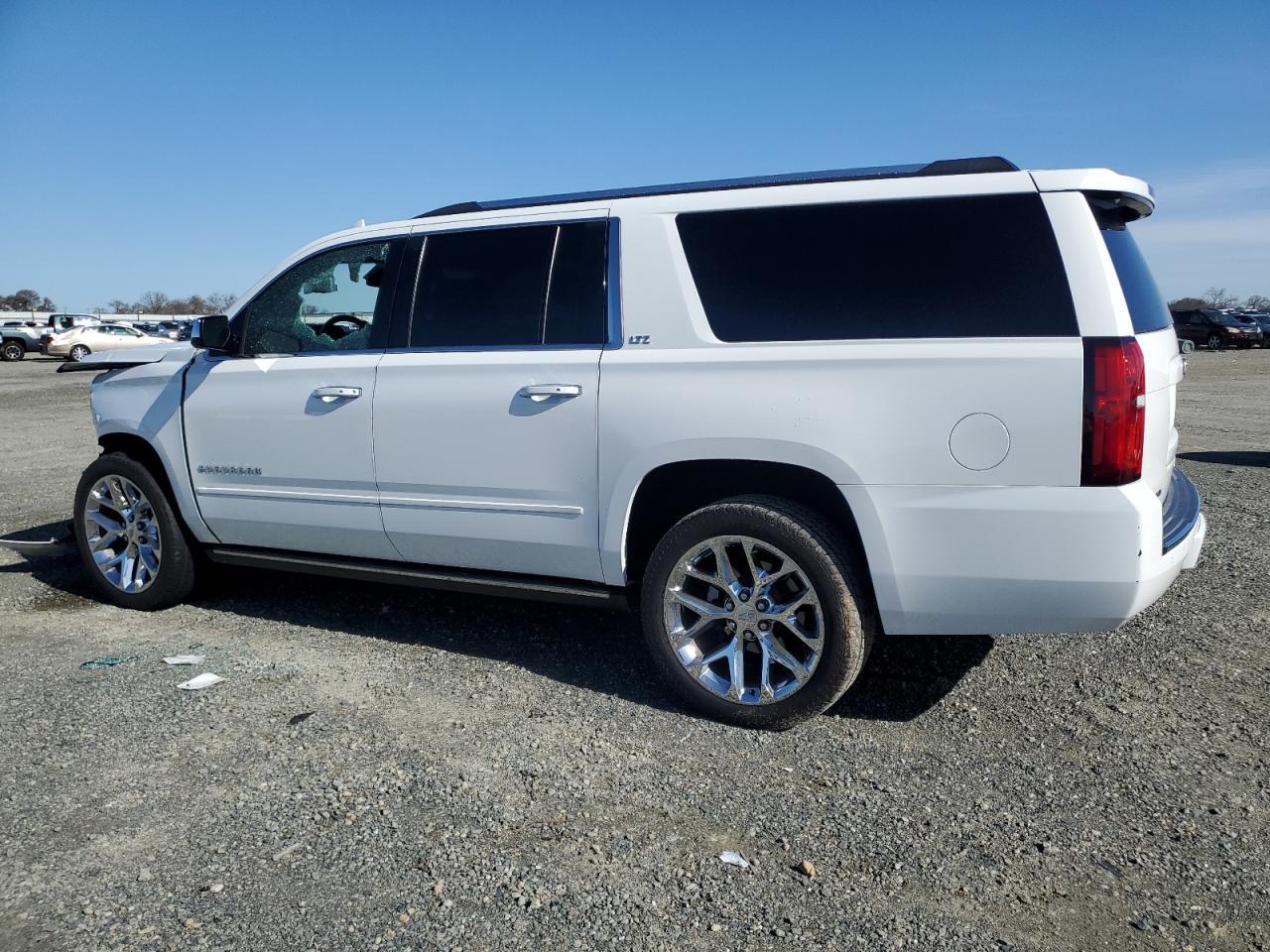 2016 CHEVROLET SUBURBAN K - Фото 2