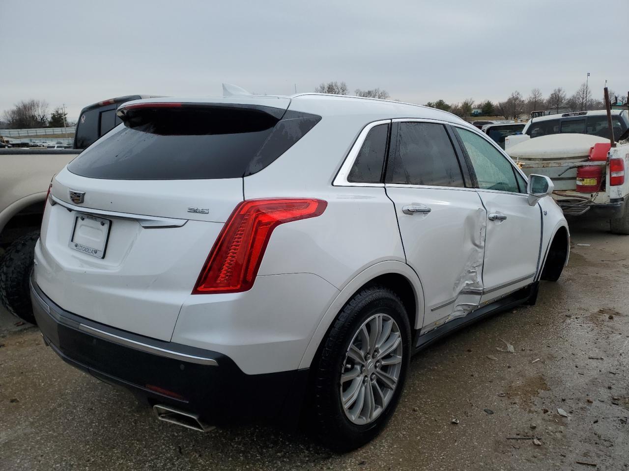 2019 CADILLAC XT5 LUXURY - Фото 3
