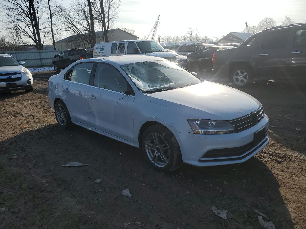 2017 VOLKSWAGEN JETTA S - Image 4