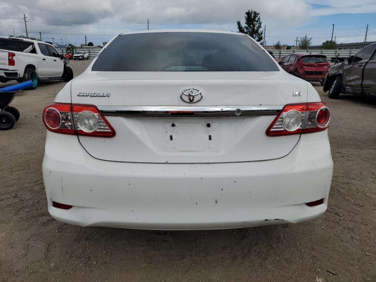 2013 TOYOTA COROLLA BA - Image 6