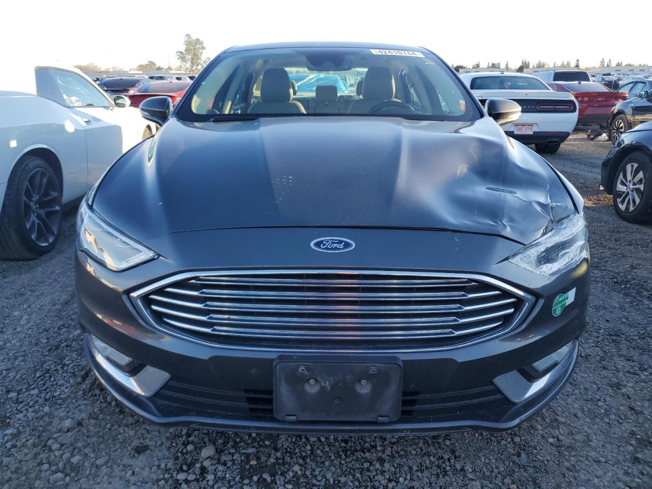 2017 FORD FUSION SE - Фото 5