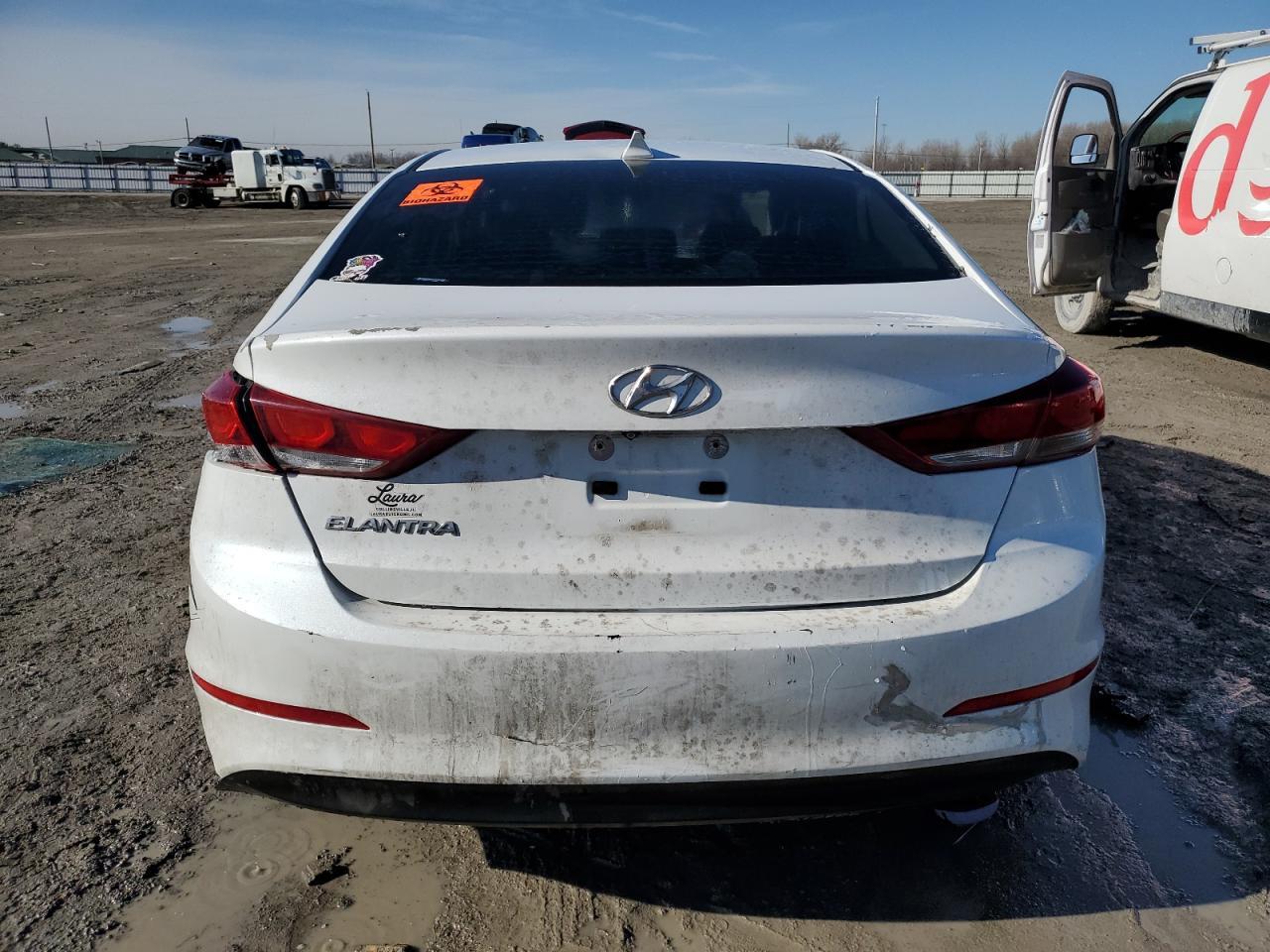 2018 HYUNDAI ELANTRA SE - Image 6