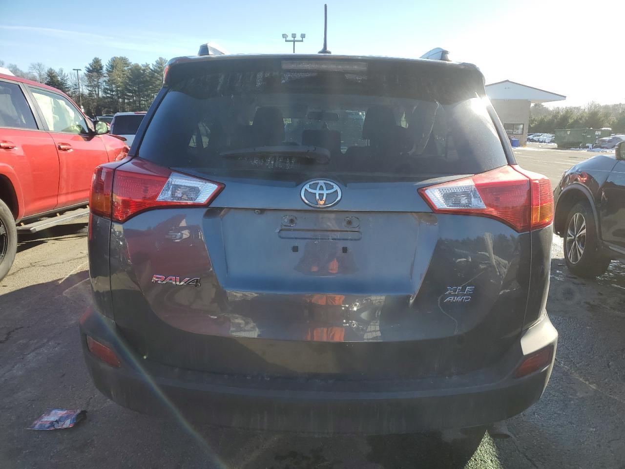 2015 TOYOTA RAV4 XLE - Фото 6