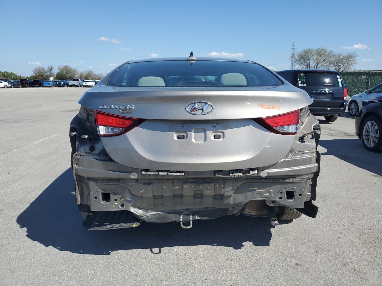 2014 HYUNDAI ELANTRA SE - Image 6