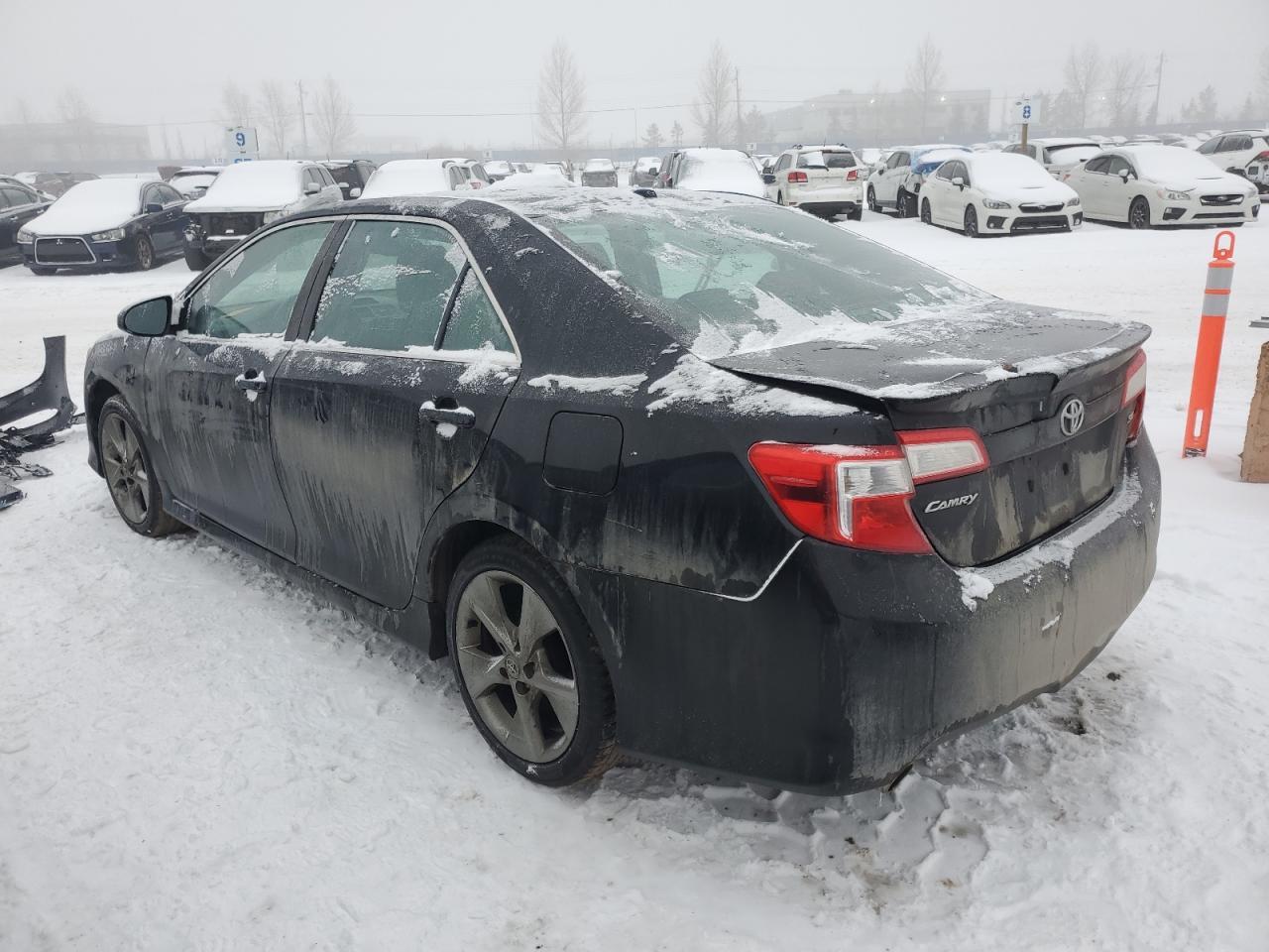 2012 TOYOTA CAMRY SE - Фото 2