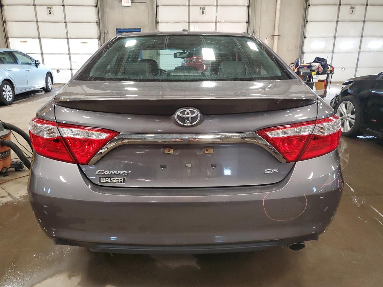 2017 TOYOTA CAMRY LE - Image 6