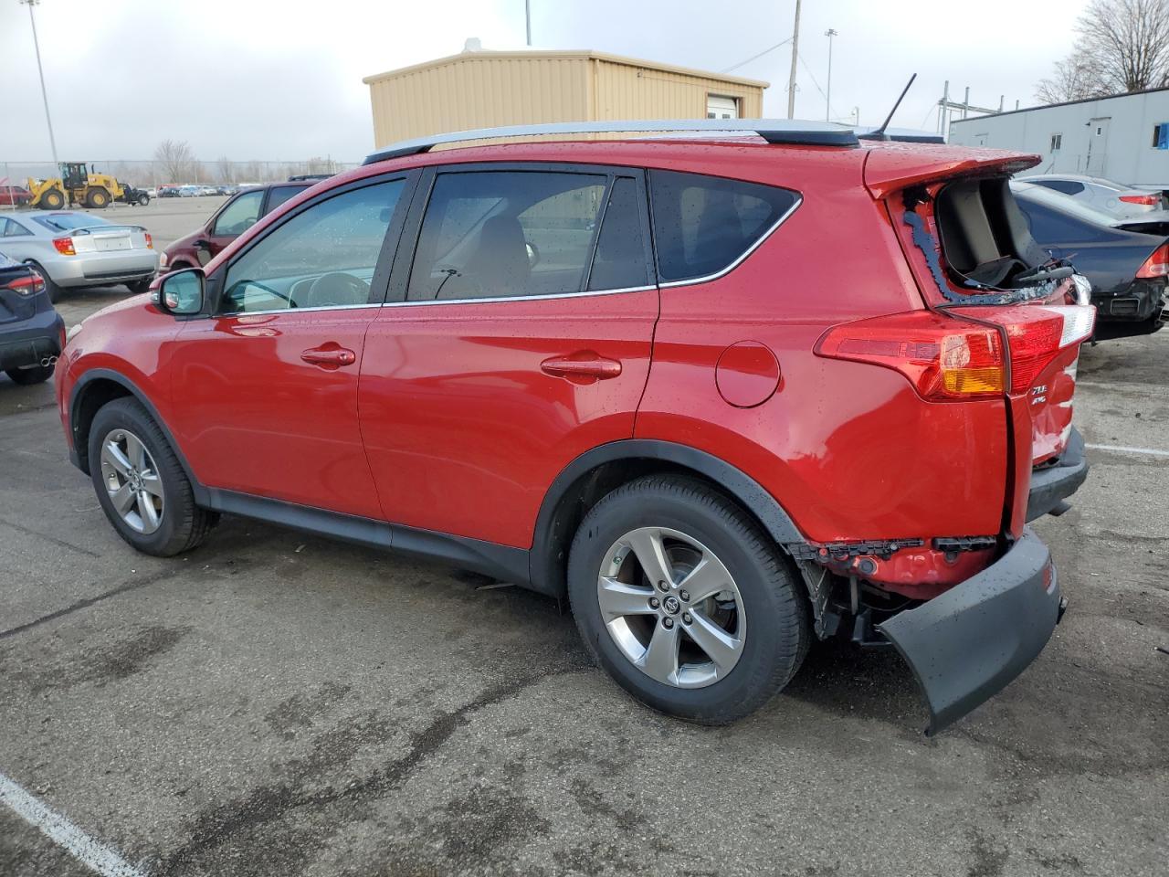 2015 TOYOTA RAV4 XLE - Image 2