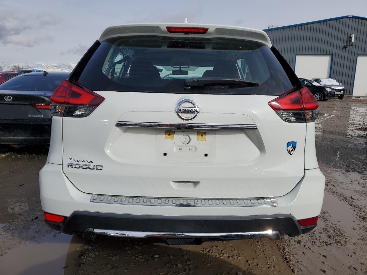 2017 NISSAN ROGUE S - Фото 6