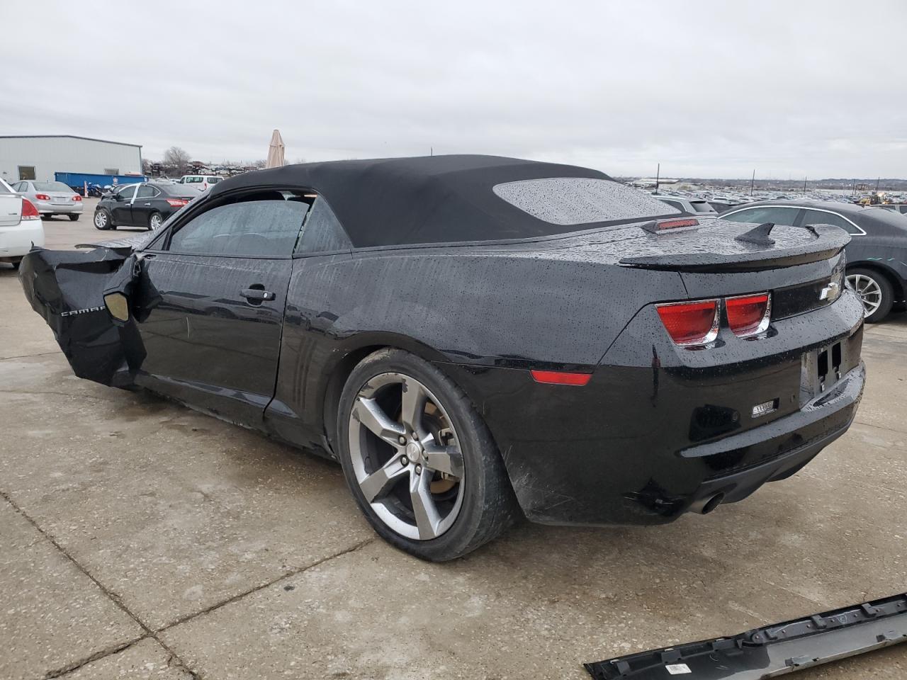 2011 CHEVROLET CAMARO LT - Image 2