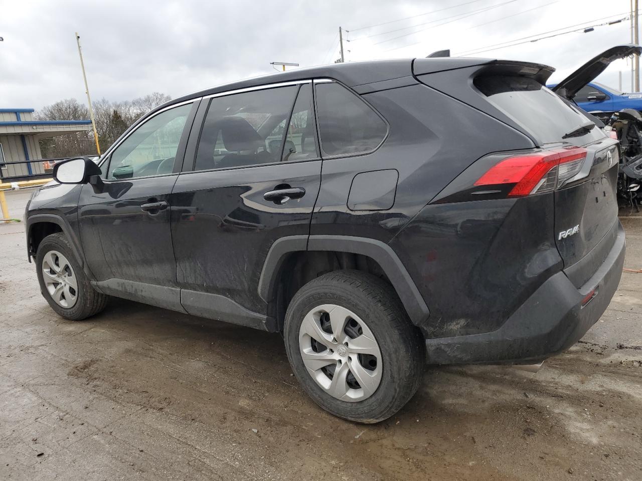 2023 TOYOTA RAV4 LE - Фото 2