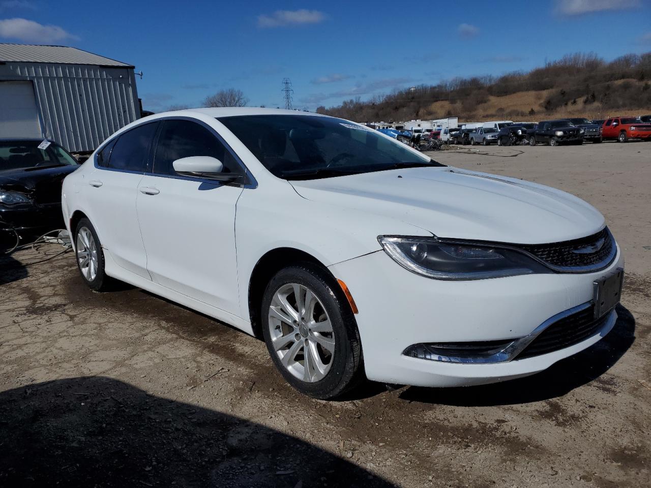 2015 CHRYSLER 200 LIMITE - Image 4