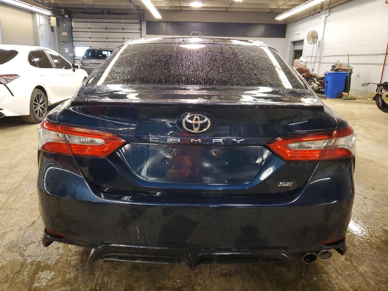 2018 TOYOTA CAMRY L - Image 6