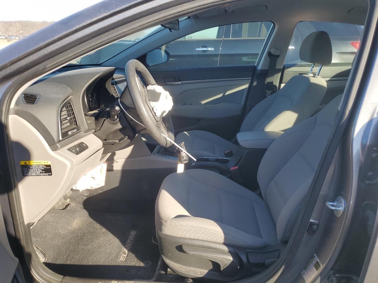 2018 HYUNDAI ELANTRA SE - Image 7