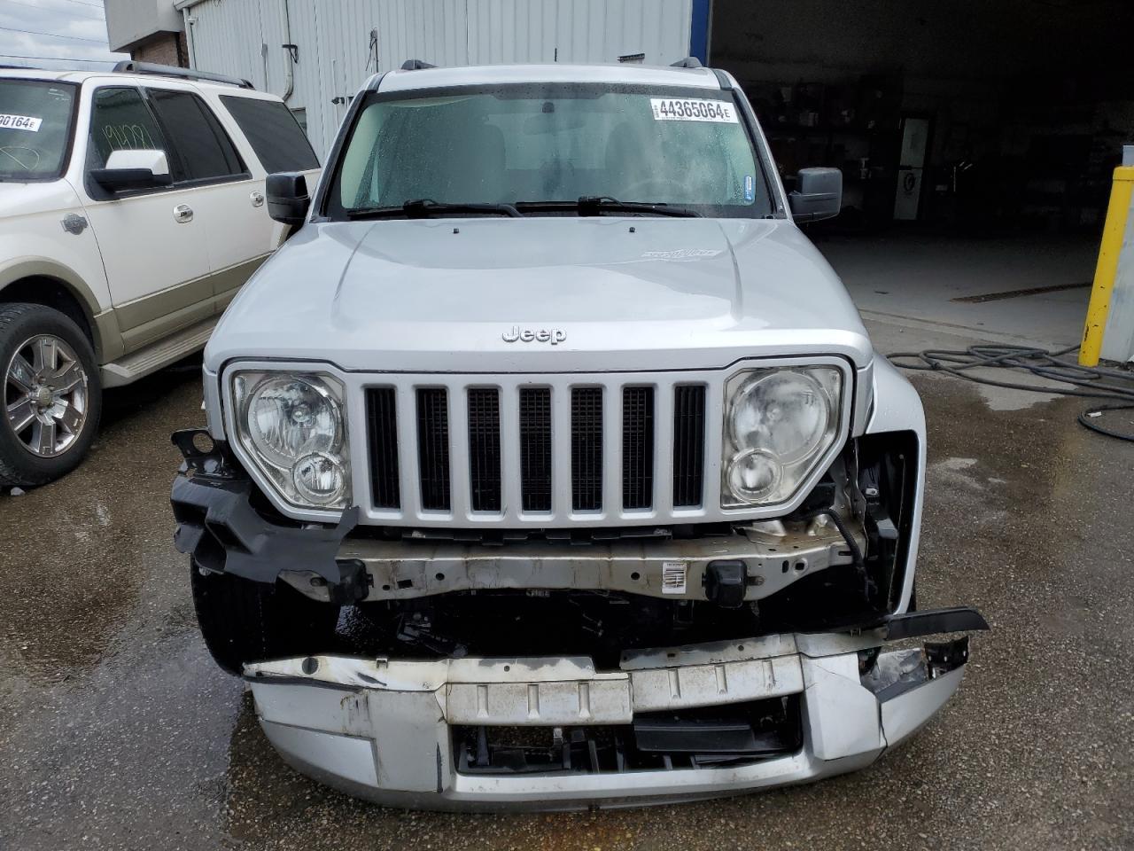 2011 JEEP LIBERTY SP - Image 5