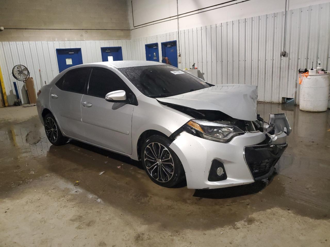 2015 TOYOTA COROLLA L - Фото 4