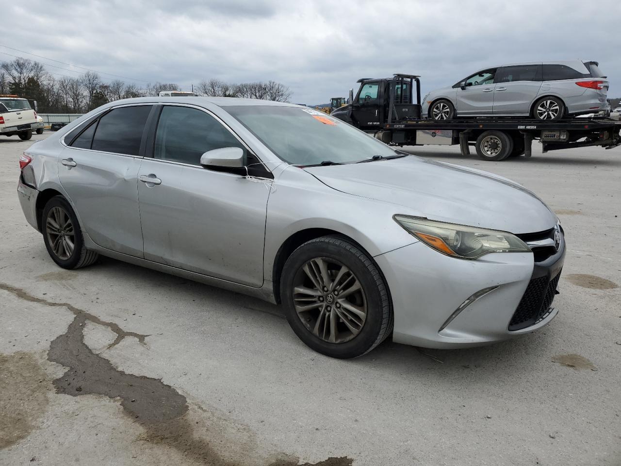 2016 TOYOTA CAMRY LE - Фото 4