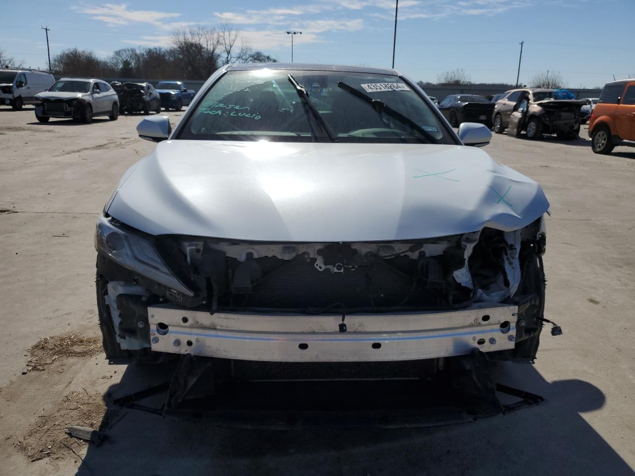 2019 TOYOTA CAMRY XSE - Image 5