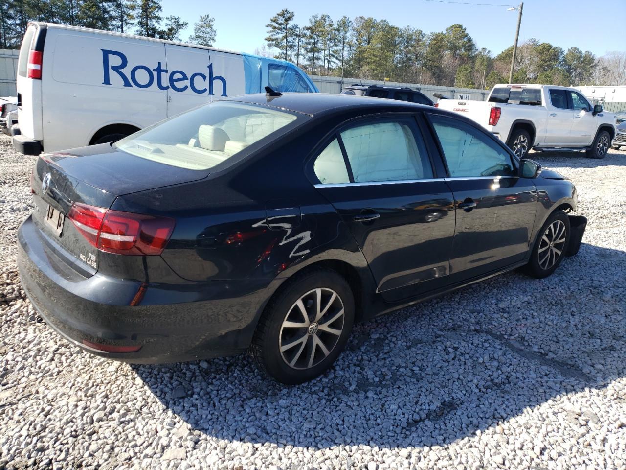 2017 VOLKSWAGEN JETTA SE - Image 3