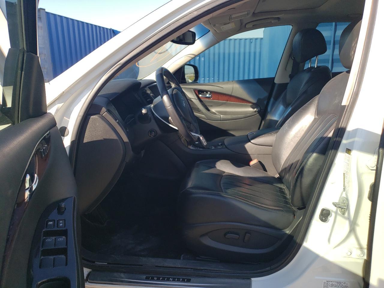 2016 INFINITI QX50 - Image 7