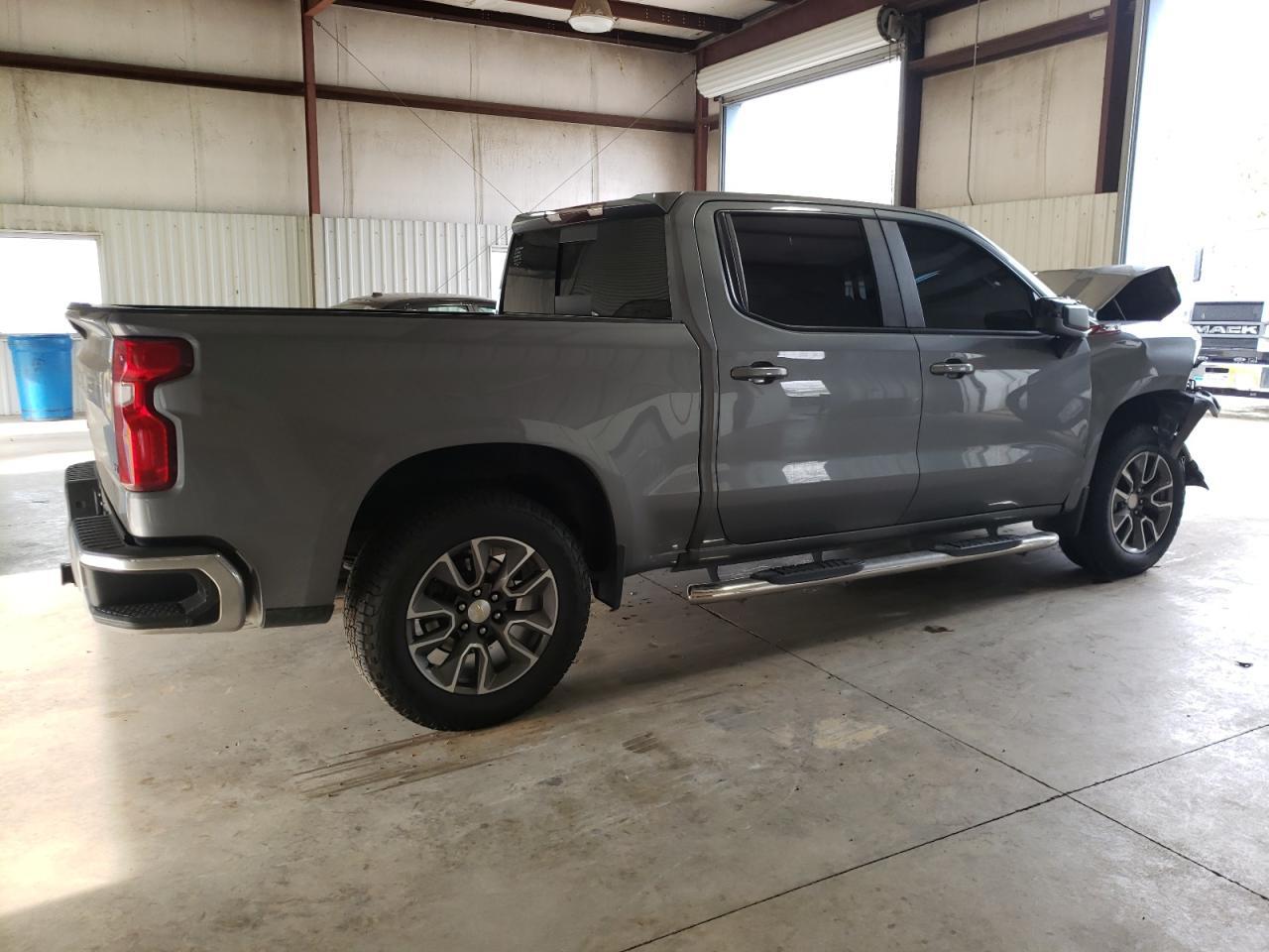 2021 CHEVROLET SILVERADO - Фото 3