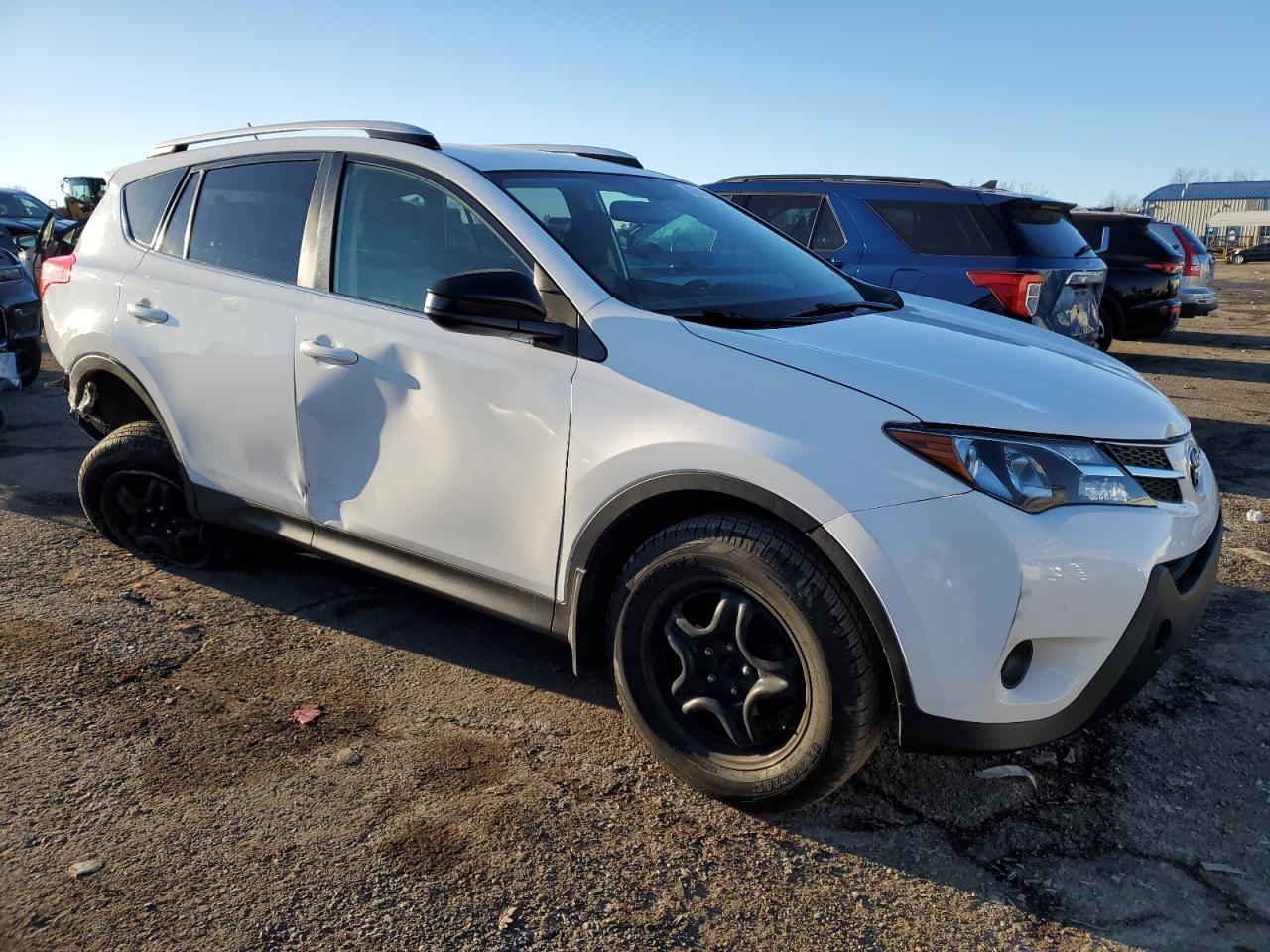 2015 TOYOTA RAV4 LE - Фото 4
