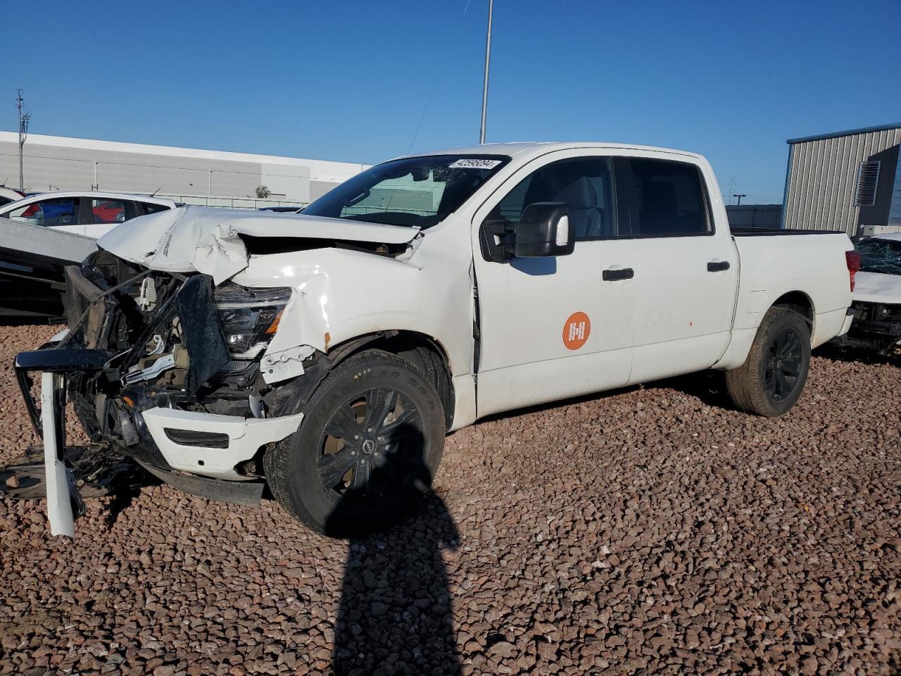 2023 NISSAN TITAN SV