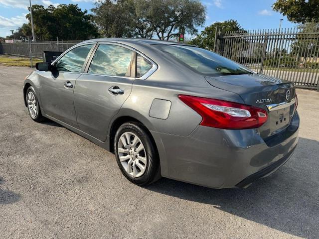 2017 Nissan Altima 2.5 - Фото 2