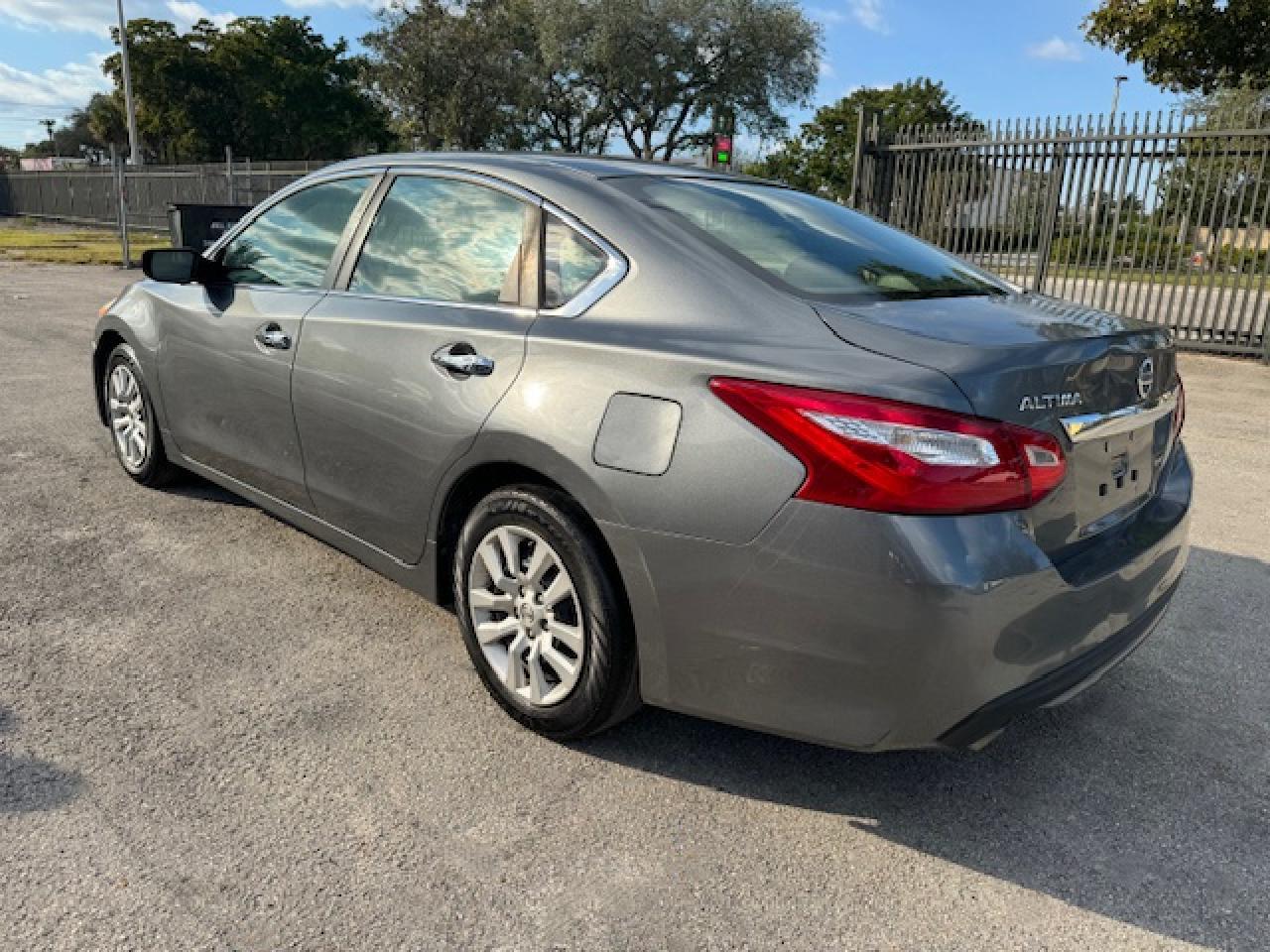 2017 NISSAN ALTIMA 2.5 - Image 2