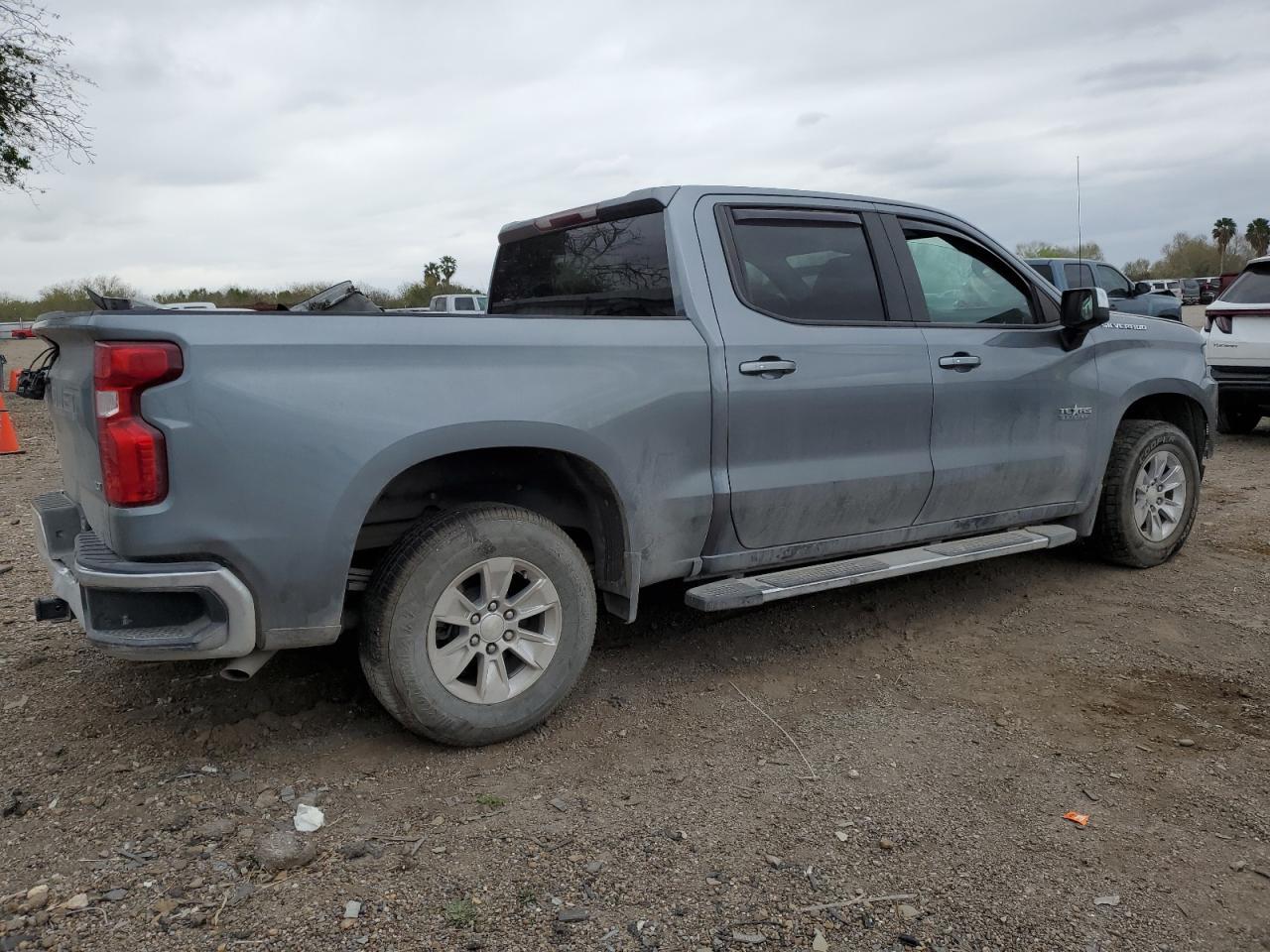 2019 CHEVROLET SILVERADO - Фото 3