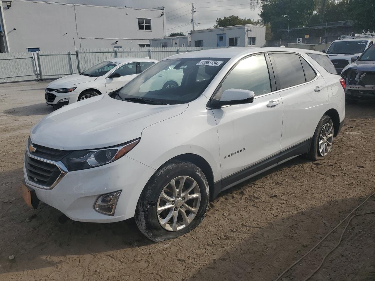 2018 CHEVROLET EQUINOX LT car image