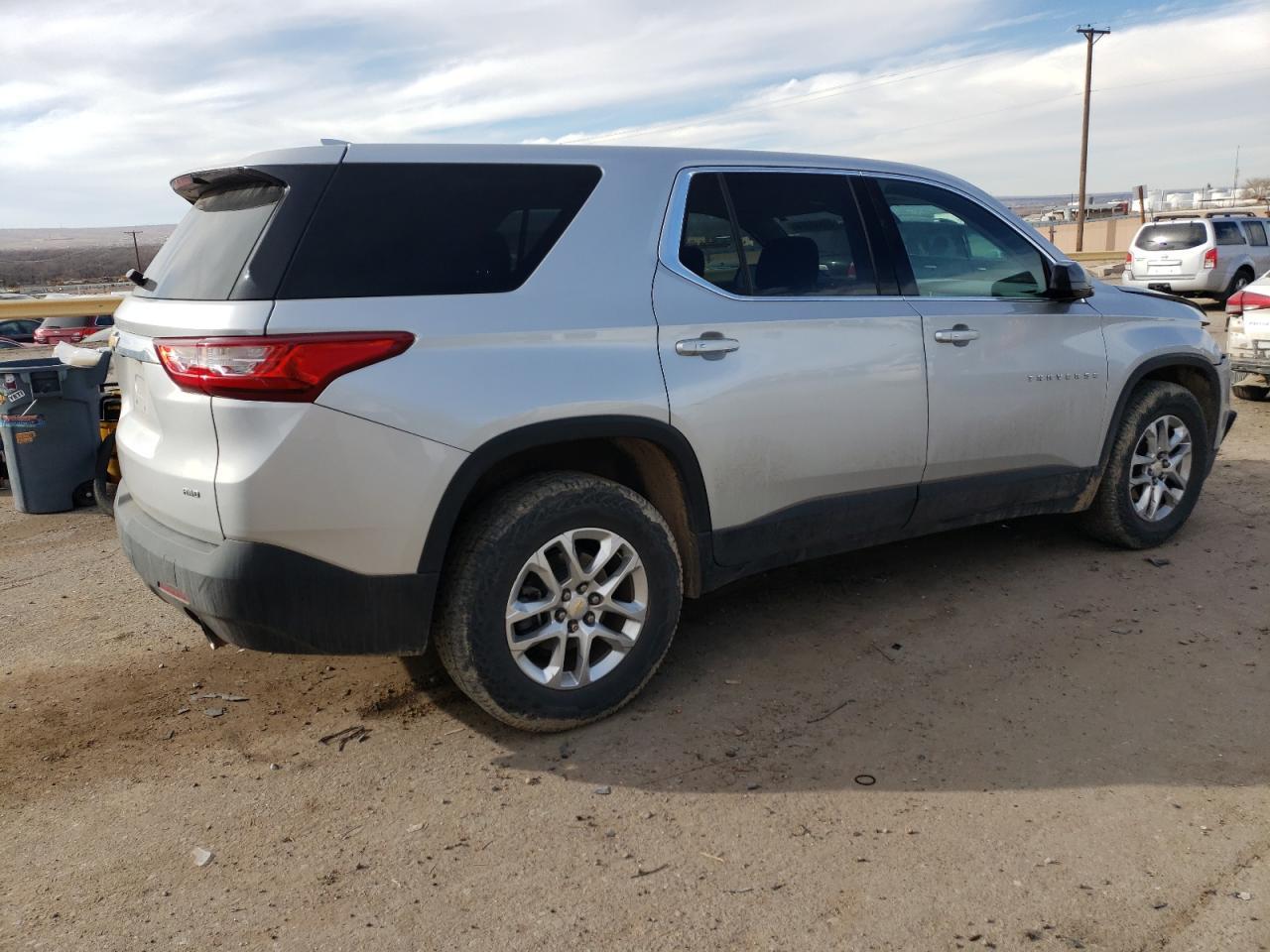 2018 CHEVROLET TRAVERSE L - Image 3