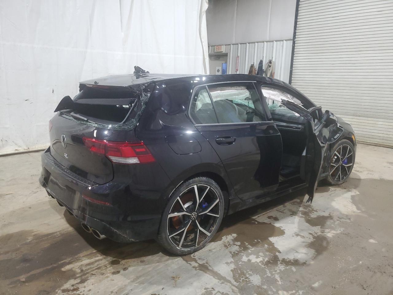 2024 VOLKSWAGEN GOLF R - Фото 3