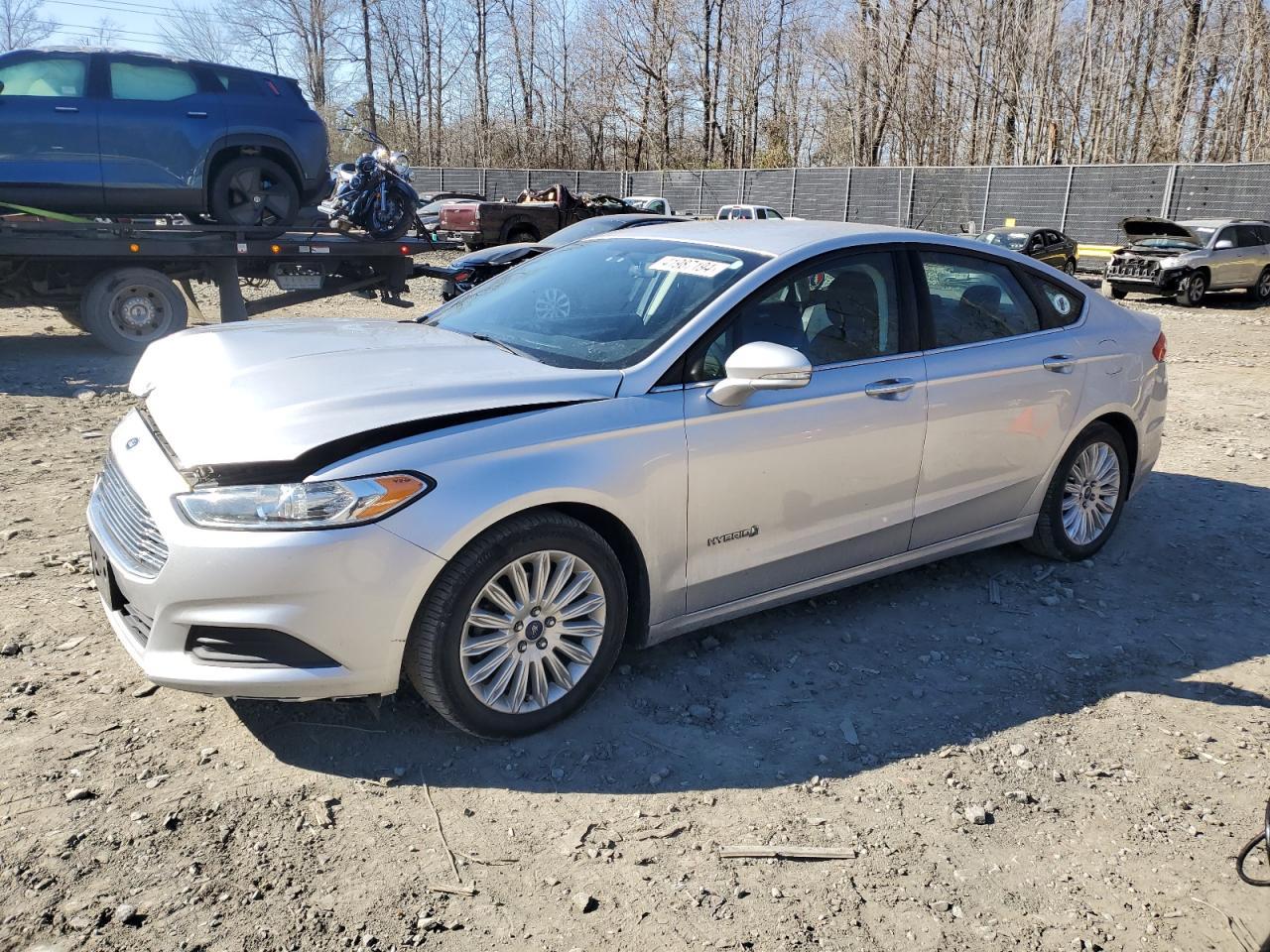 2015 FORD FUSION SE car image