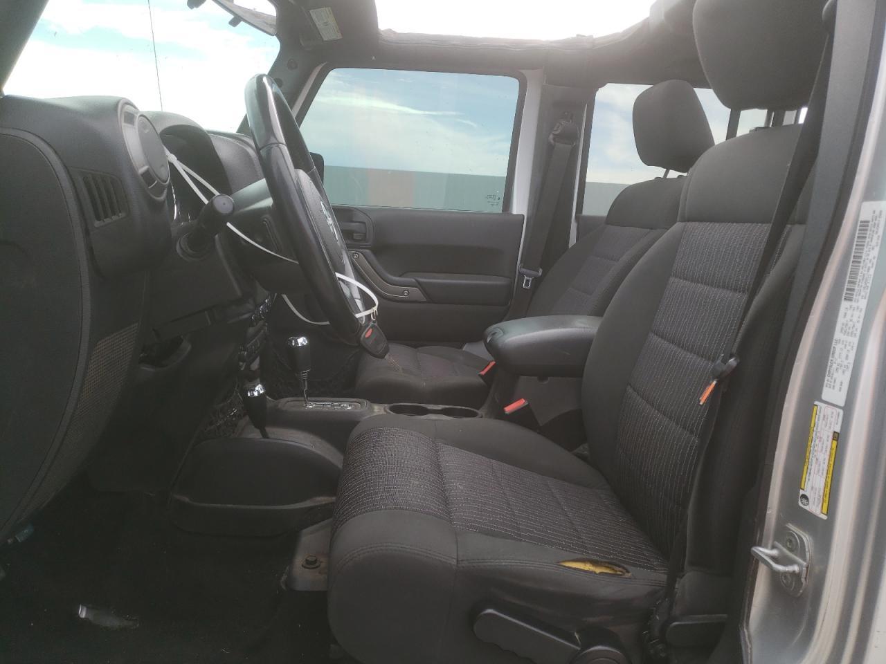 2012 JEEP WRANGLER U - Image 7