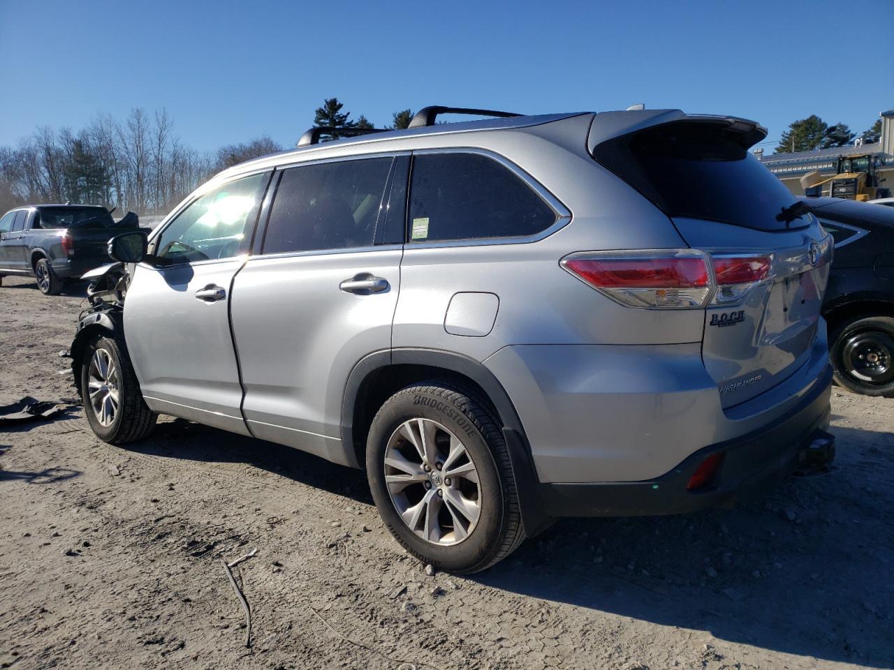 2015 TOYOTA HIGHLANDER - Image 2
