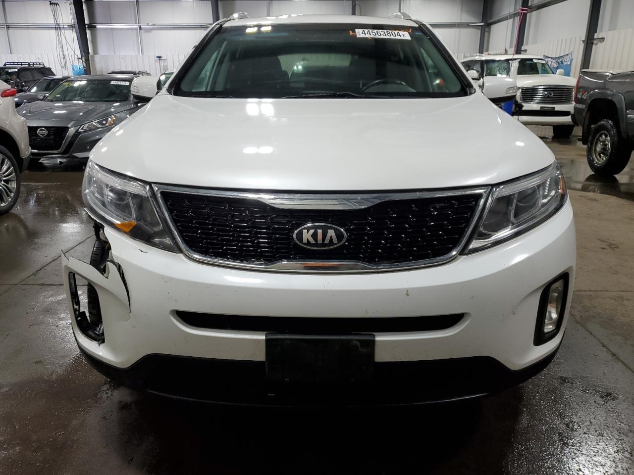 2014 KIA SORENTO LX - Image 5