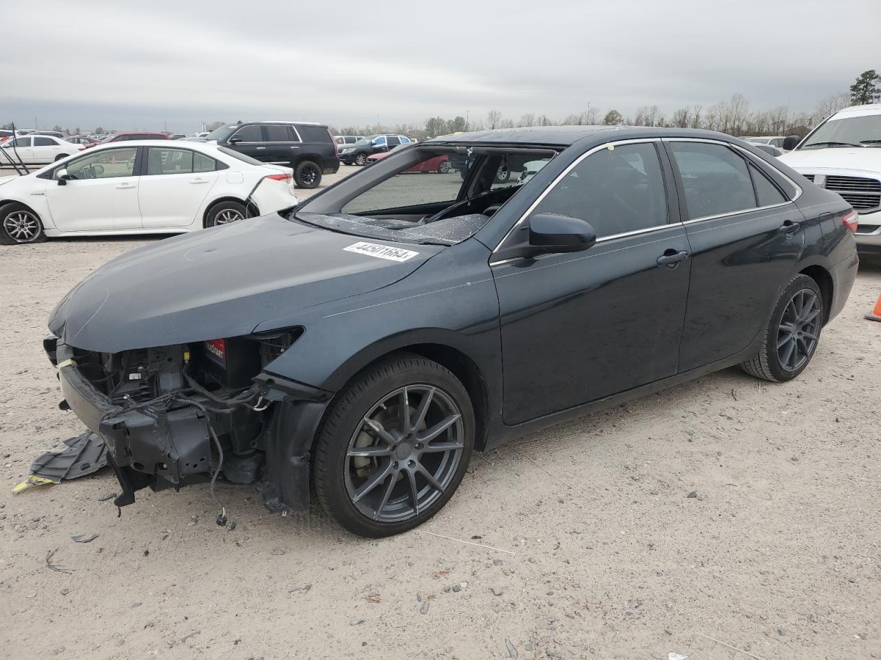 2015 TOYOTA CAMRY LE