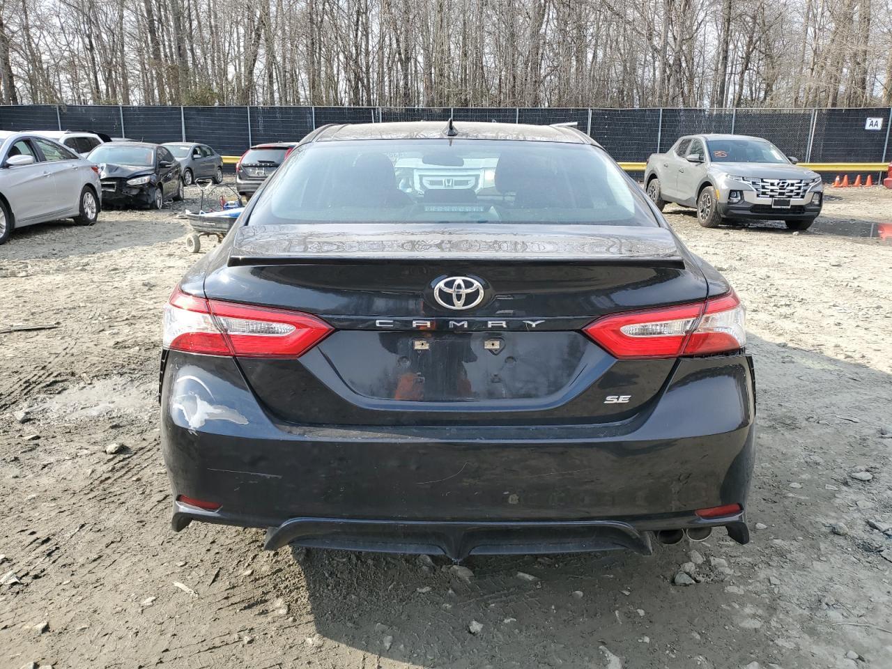 2020 TOYOTA CAMRY SE - Фото 6