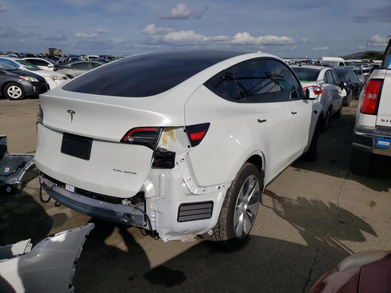 2022 TESLA MODEL Y - Image 3