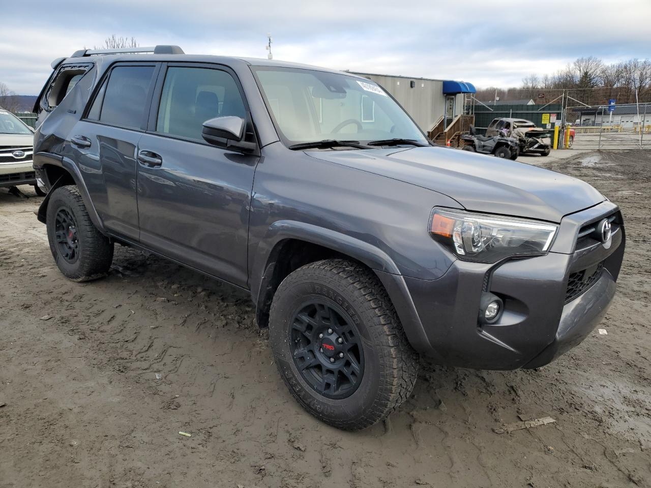 2022 TOYOTA 4RUNNER SR - Image 4