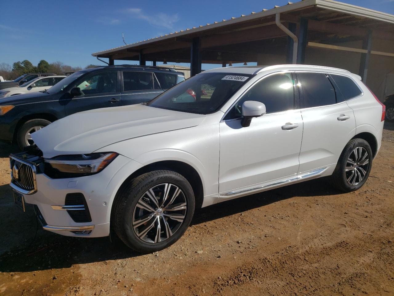 2022 VOLVO XC60 B5 IN car image