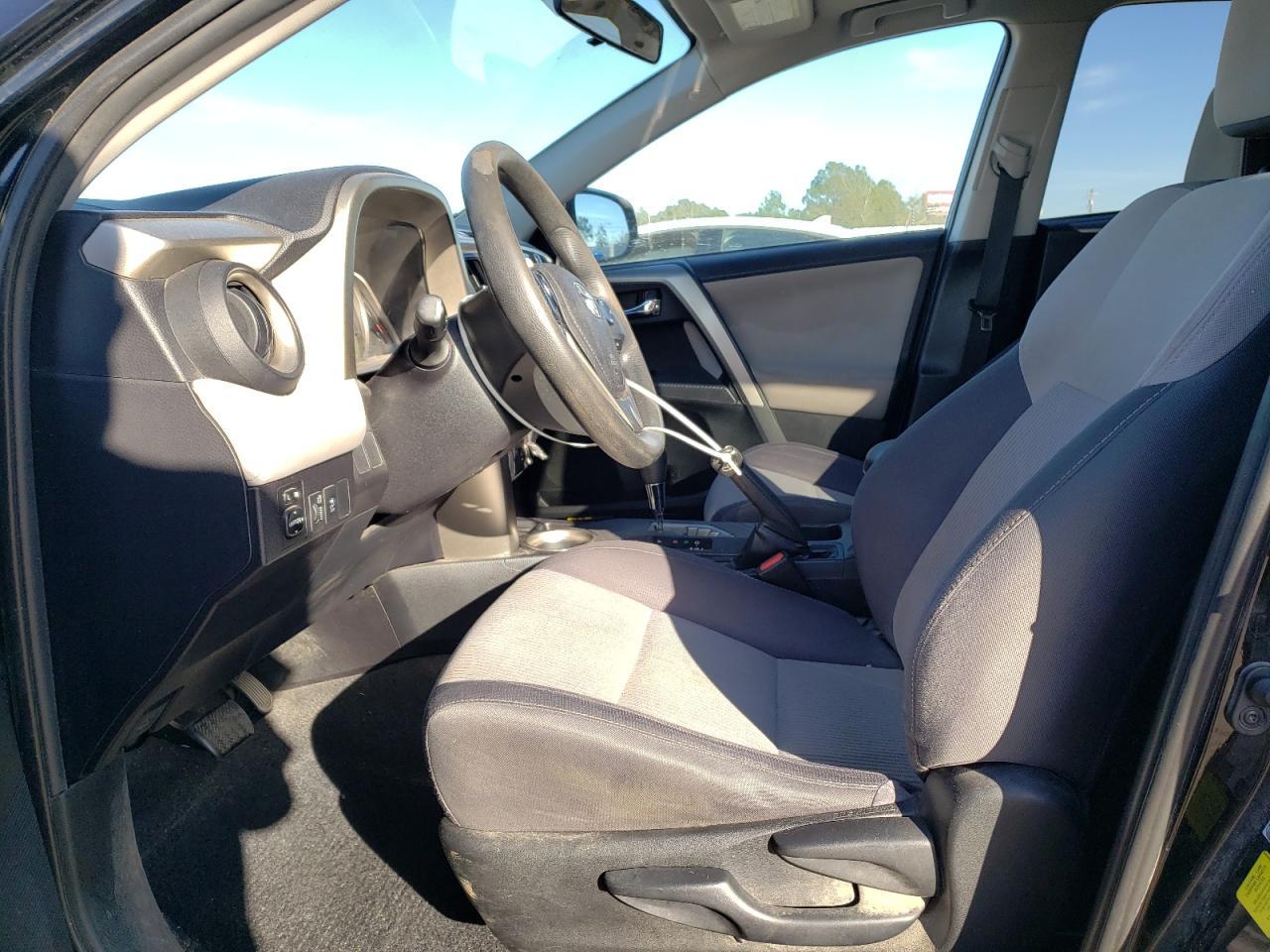 2015 TOYOTA RAV4 XLE - Image 7