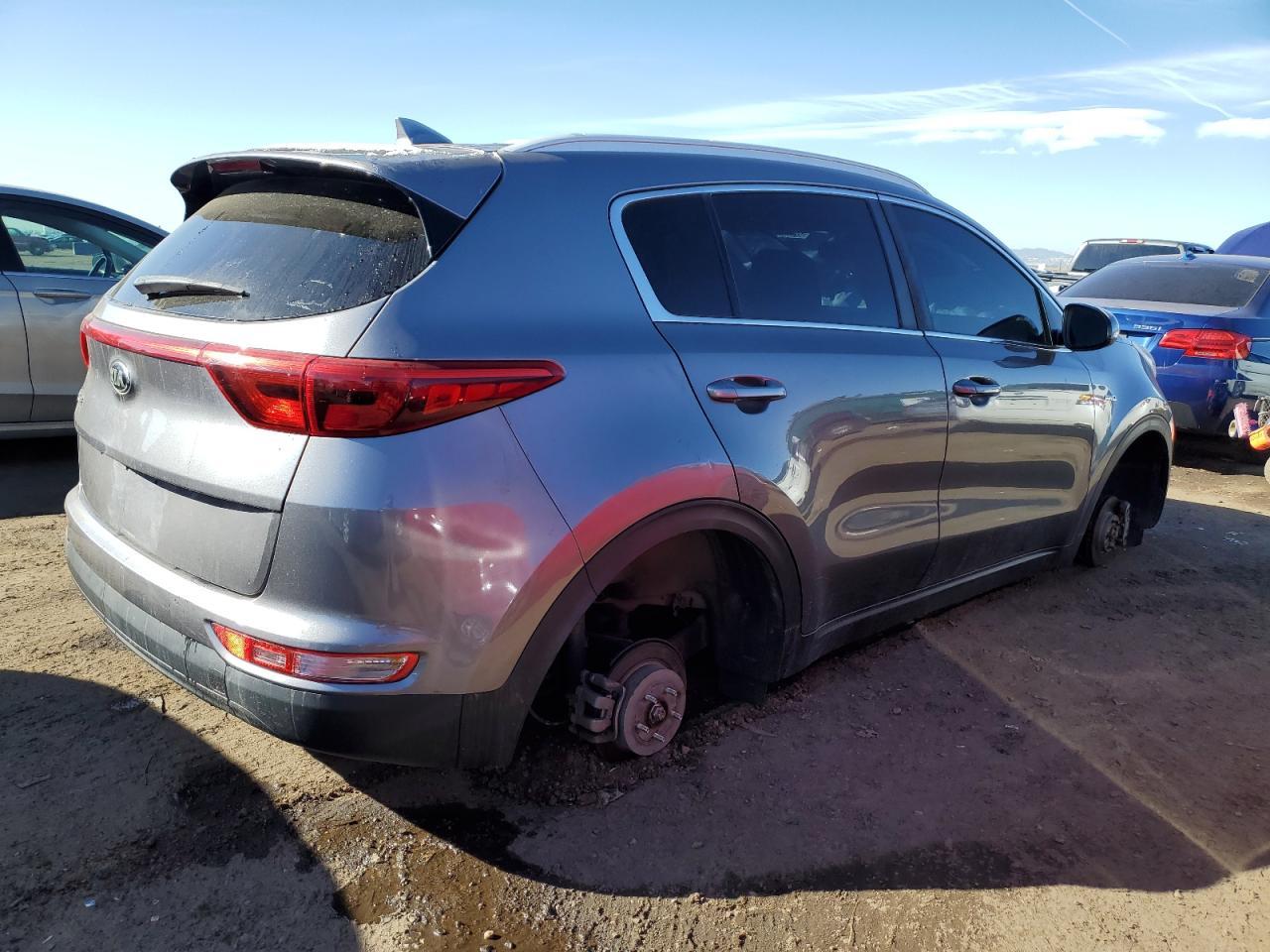 2017 KIA SPORTAGE L - Image 3