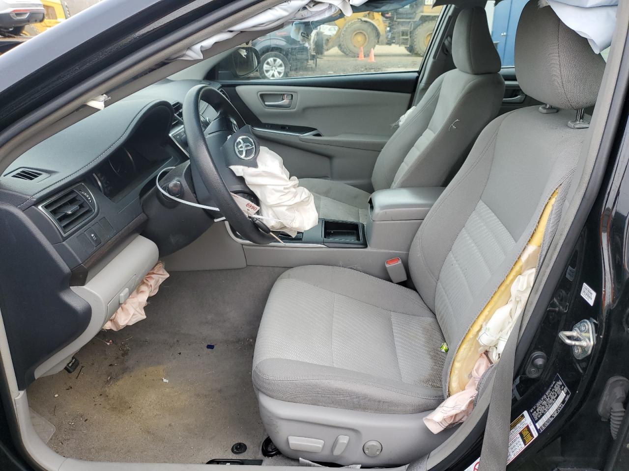 2017 TOYOTA CAMRY LE - Image 7