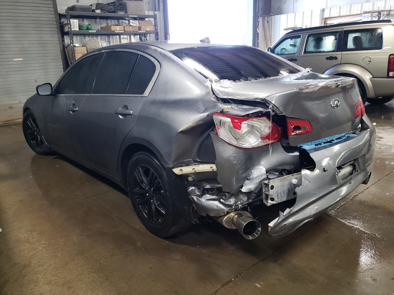 2012 INFINITI G37 - Image 2